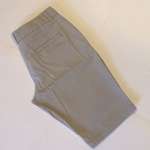 ARIZONA JEANS Khaki Bermuda Shorts, Like New - SZ 16 Reg